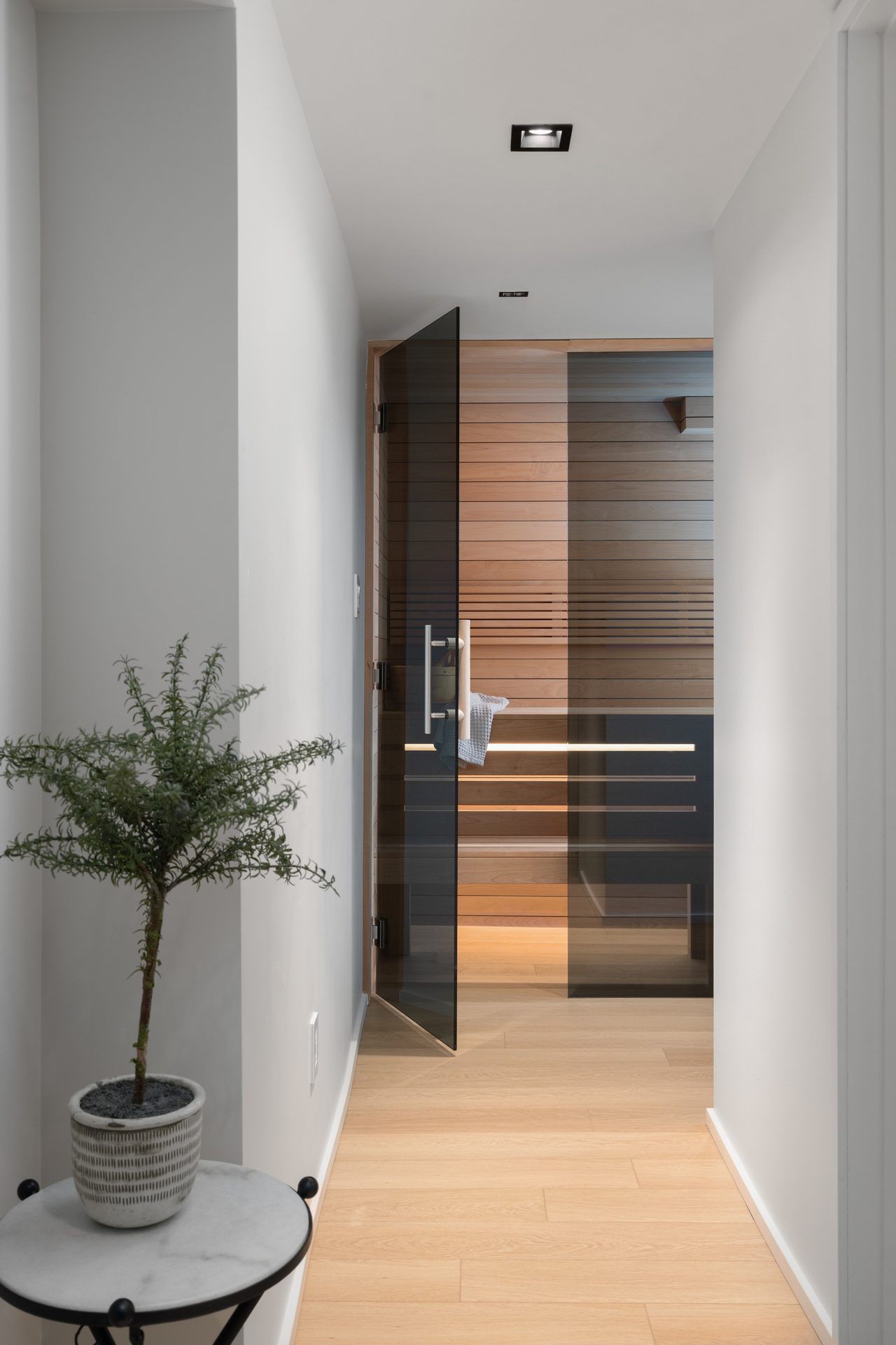 Home Gym & Spa - 4 / 7