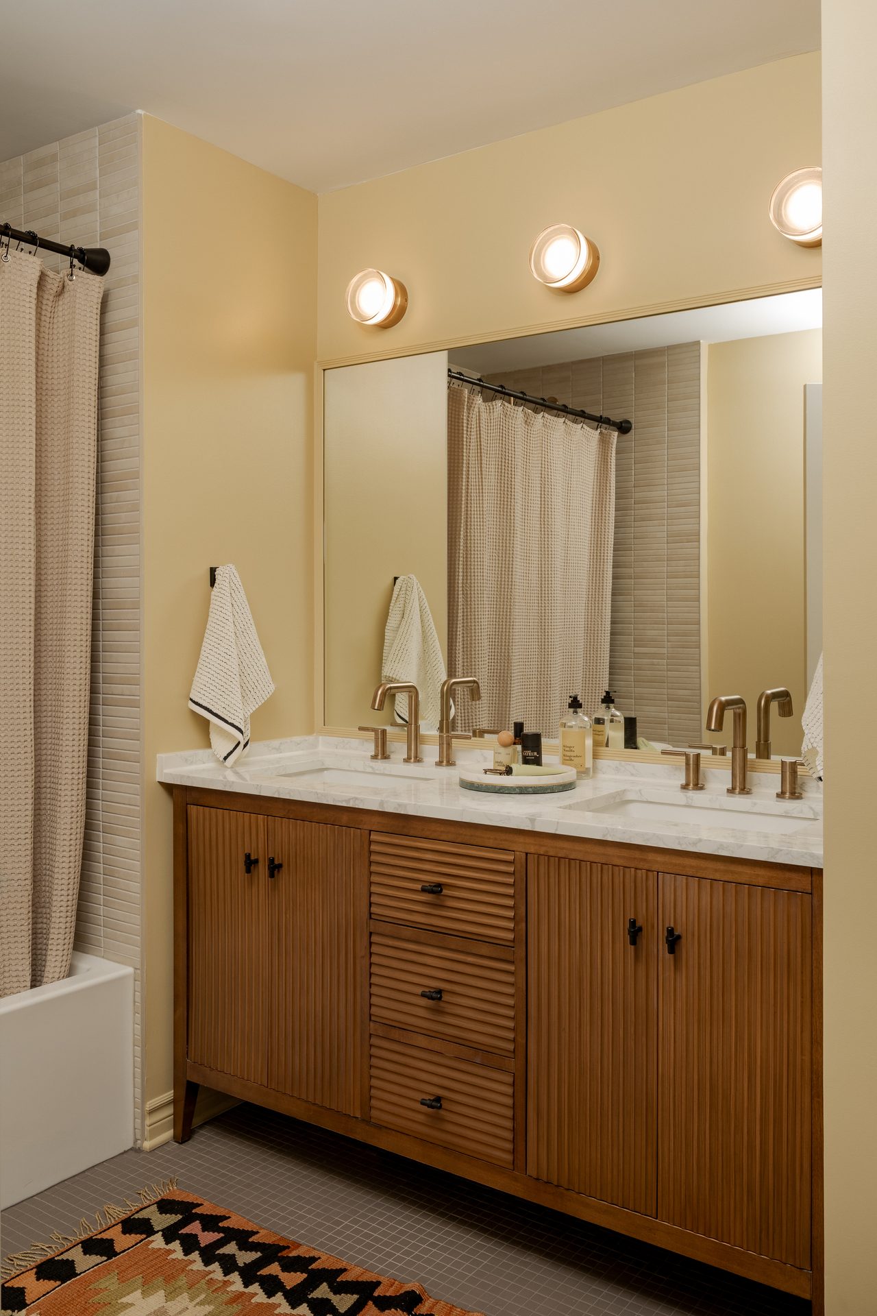 Kitchen & Bathroom Remodel - 4 / 6